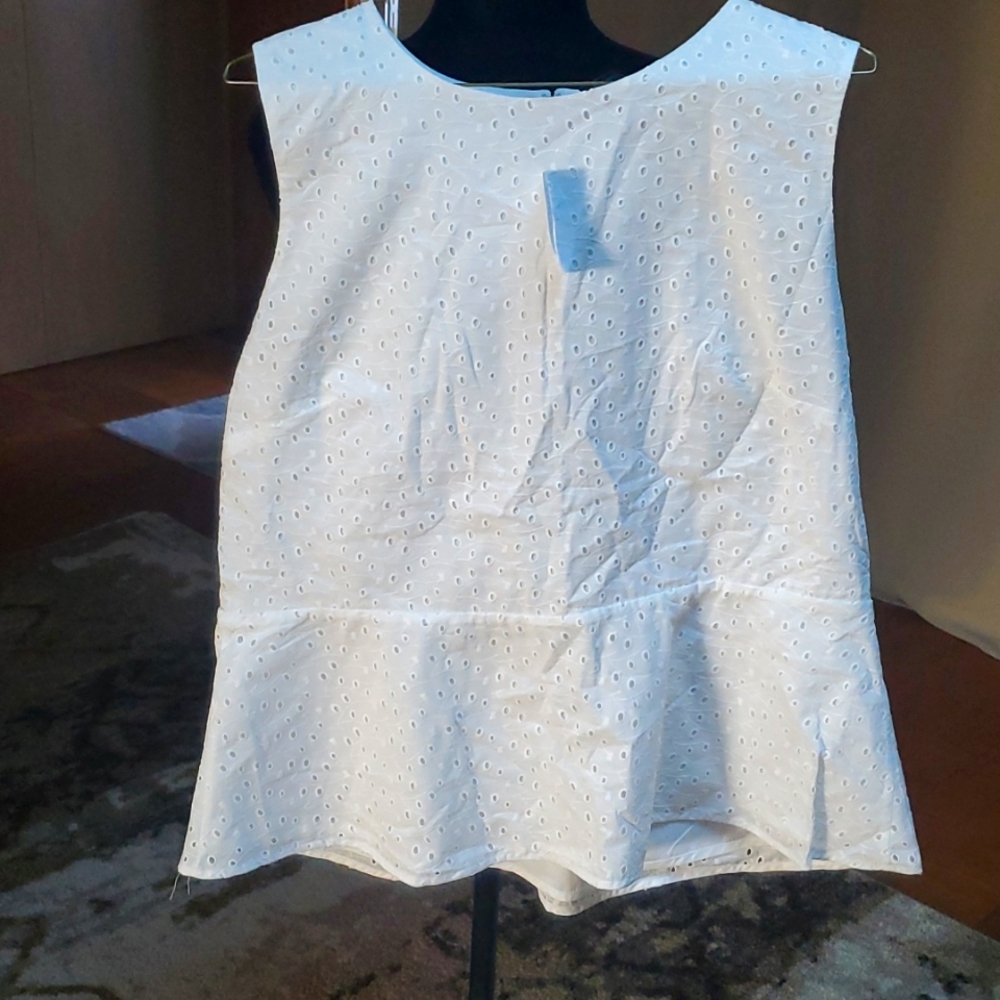 Short sleeve top